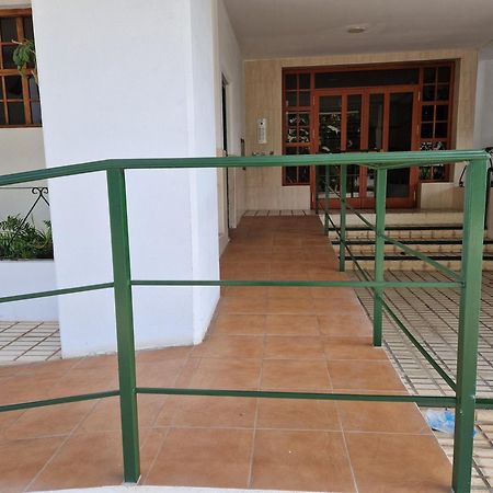 Piso 110M² En El Palo Con Parking Cerca De La Playa Apartment Malaga Bagian luar foto