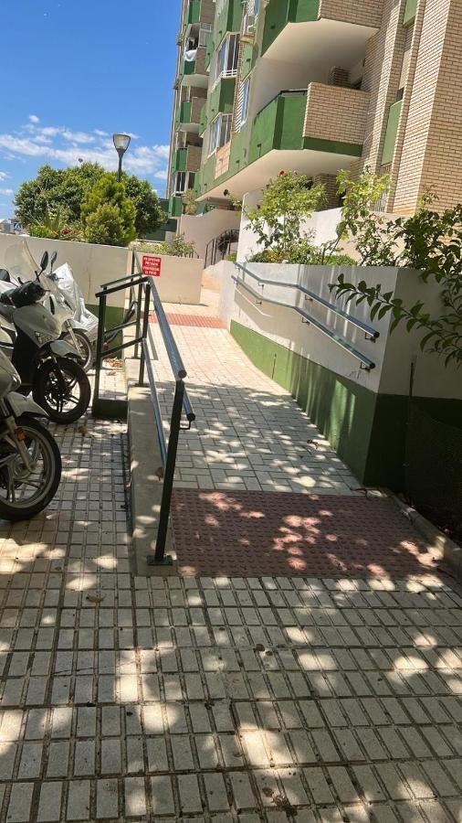 Piso 110M² En El Palo Con Parking Cerca De La Playa Apartment Malaga Bagian luar foto