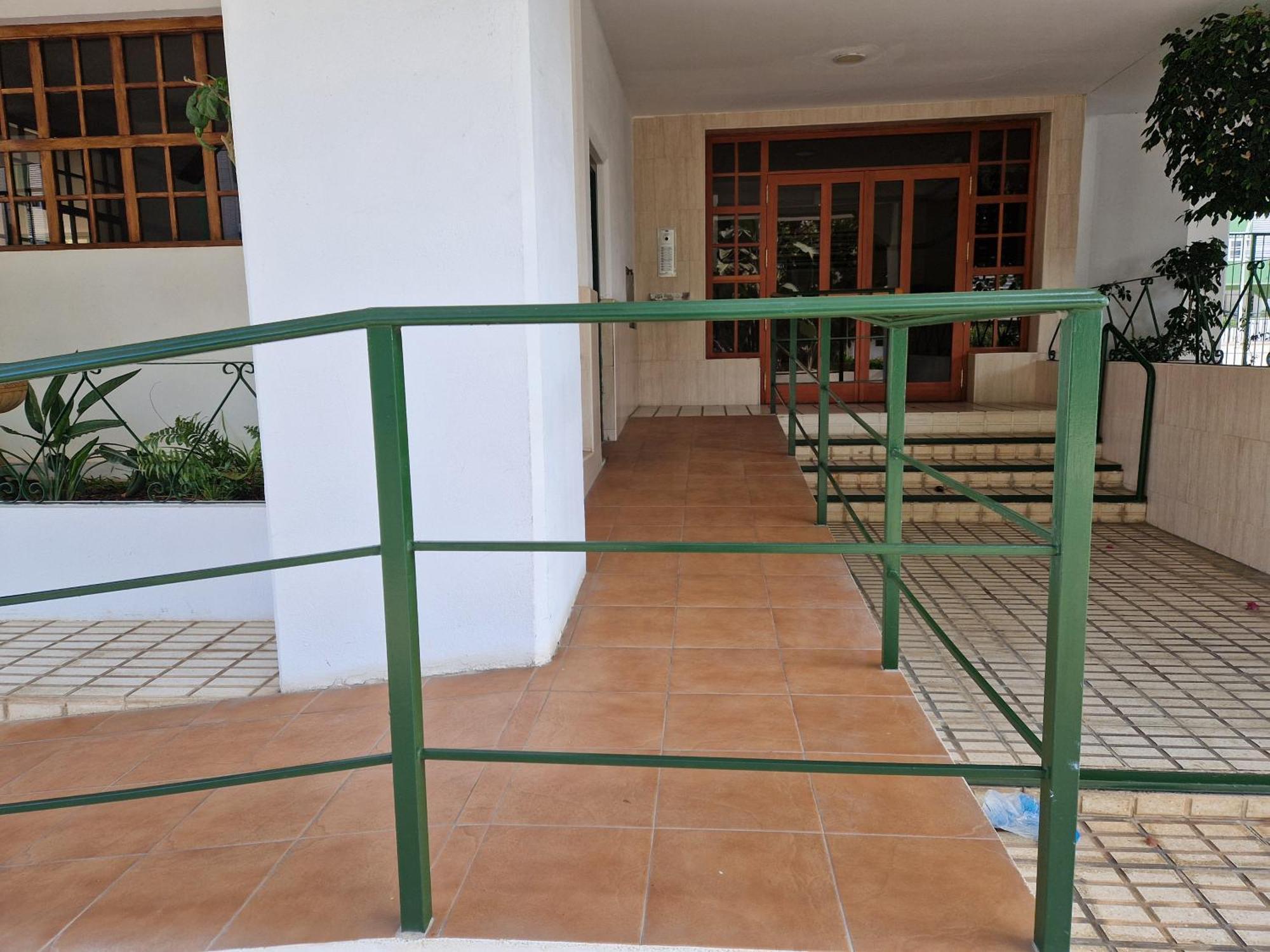 Piso 110M² En El Palo Con Parking Cerca De La Playa Apartment Malaga Bagian luar foto